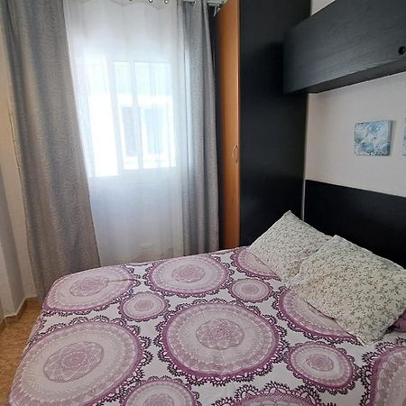 Hostal Nevada Фуeнхирола Екстериор снимка